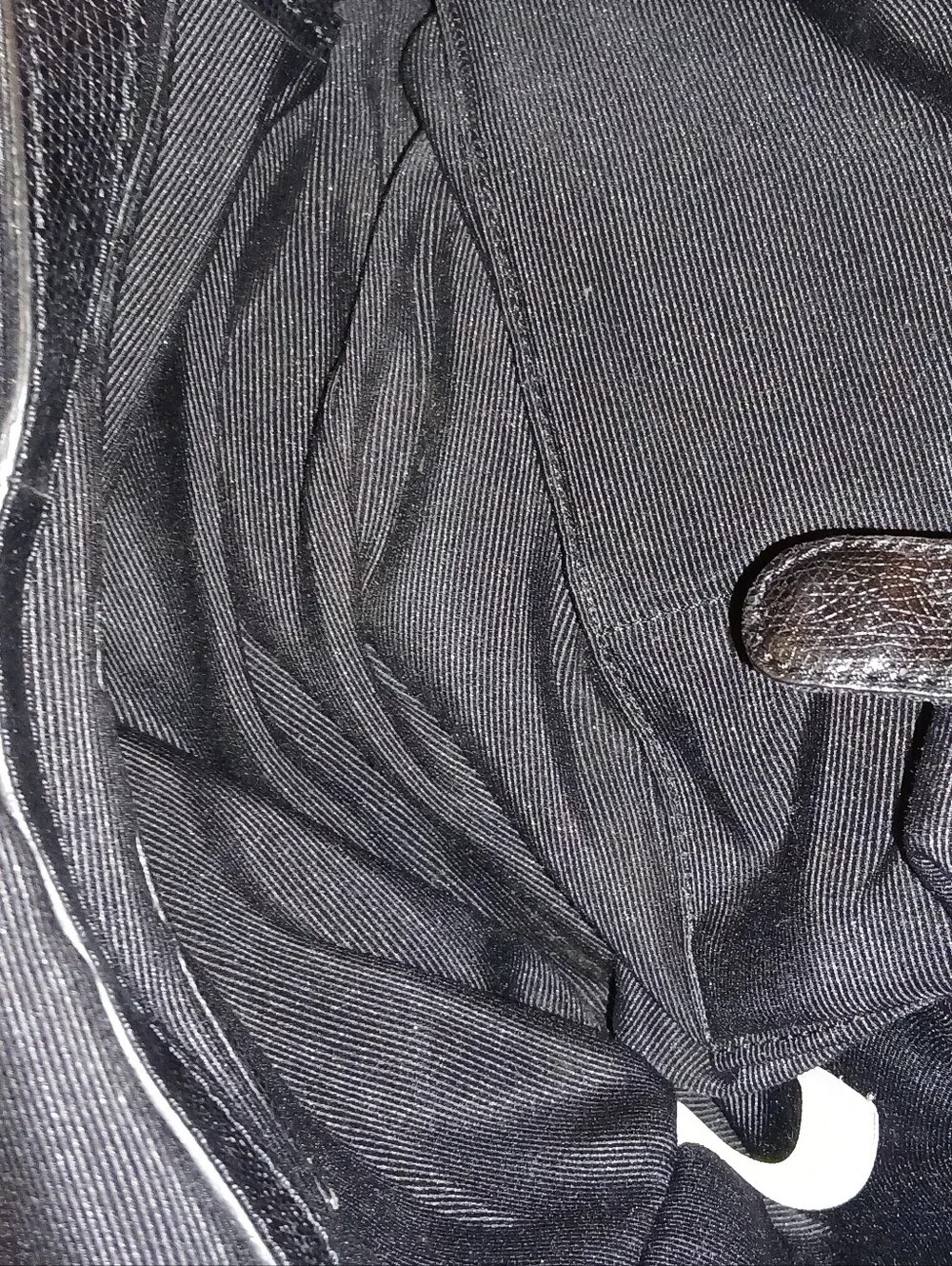 Talbots Classic Black Leather Tassel Hand Bag.    FF#405